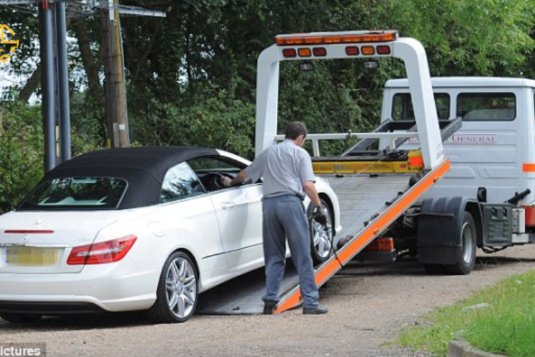 Mercedes-Benz towing